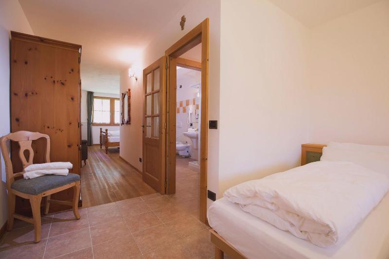 Garni Lilly Otel San Lorenzo Dorsino Dış mekan fotoğraf